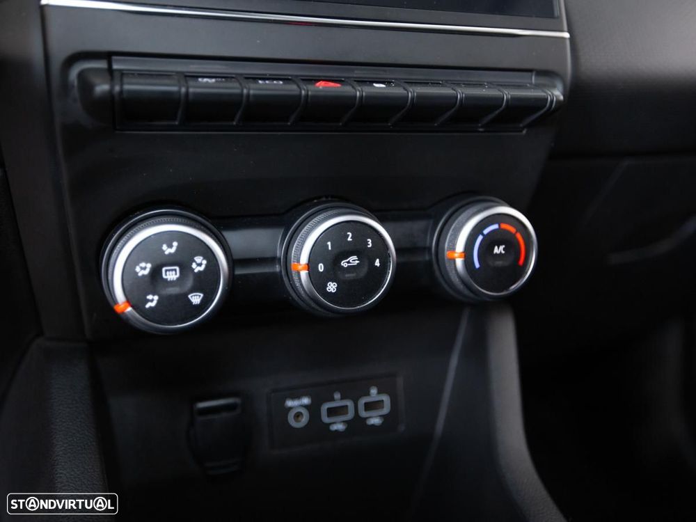 Renault Clio 1.5 Blue dCi Intens - 17