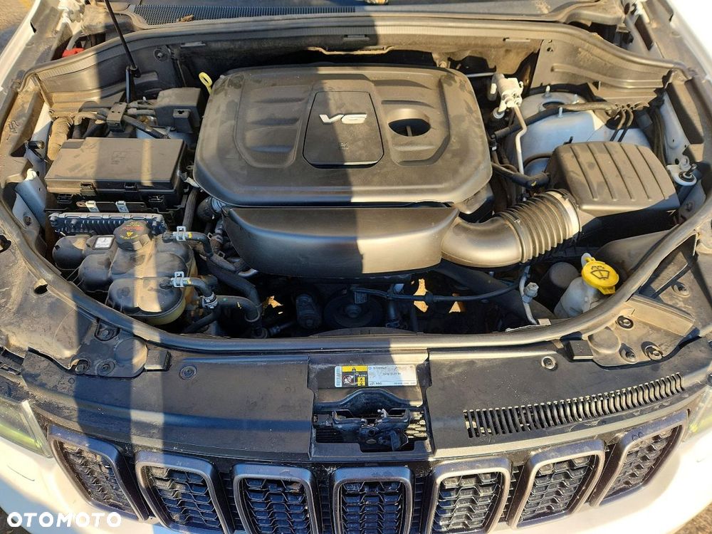Jeep Grand Cherokee - 13