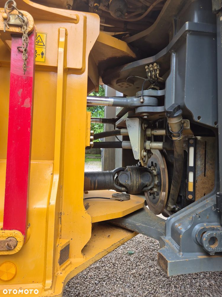 Liebherr L 566 Xpower - 13