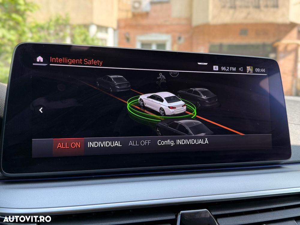 BMW Seria 5 520d xDrive AT MHEV - 26