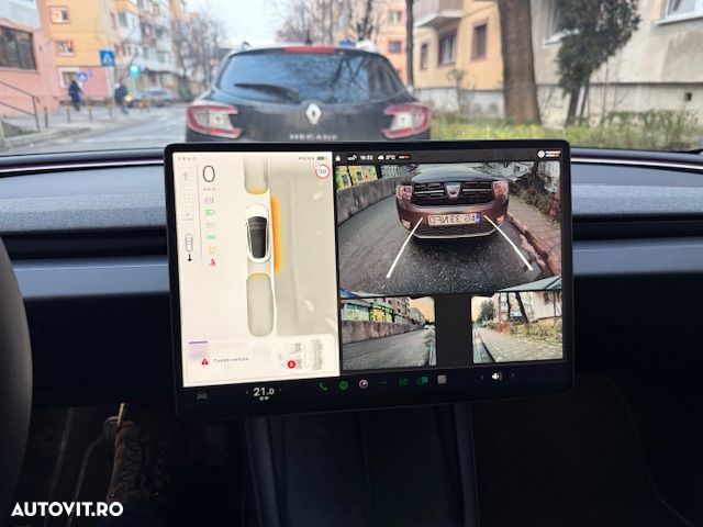 Tesla Model 3 - 13