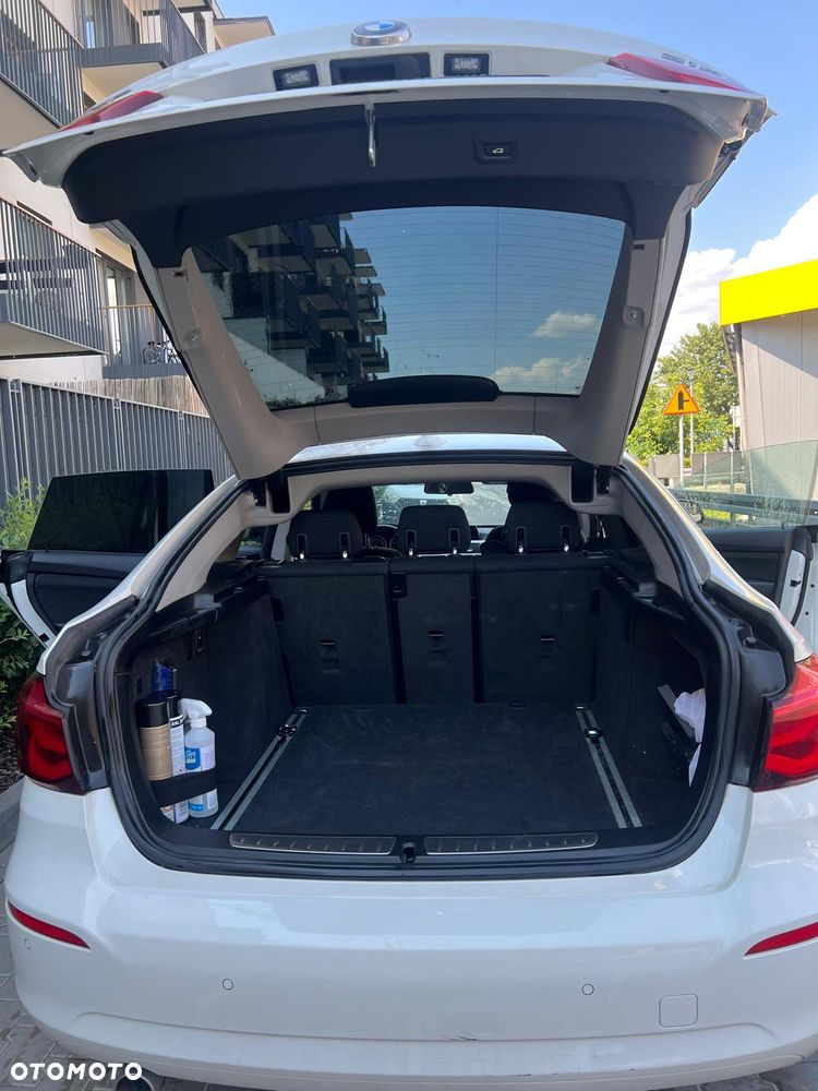 BMW Seria 3 318d Sport Line - 11