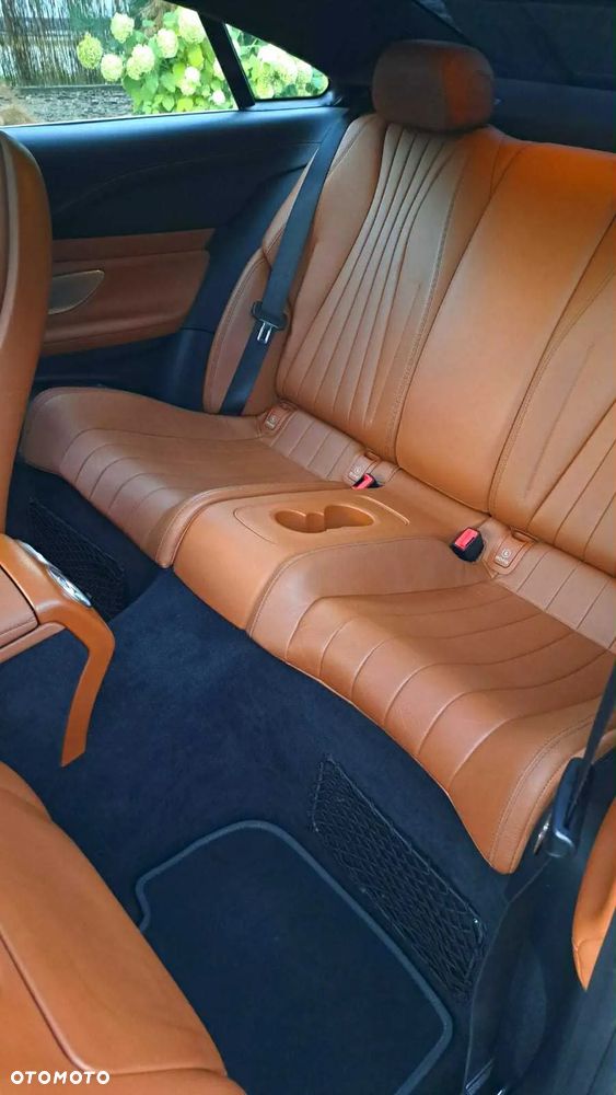Mercedes-Benz Klasa E 400 4Matic Coupe 9G-TRONIC Avantgarde - 11