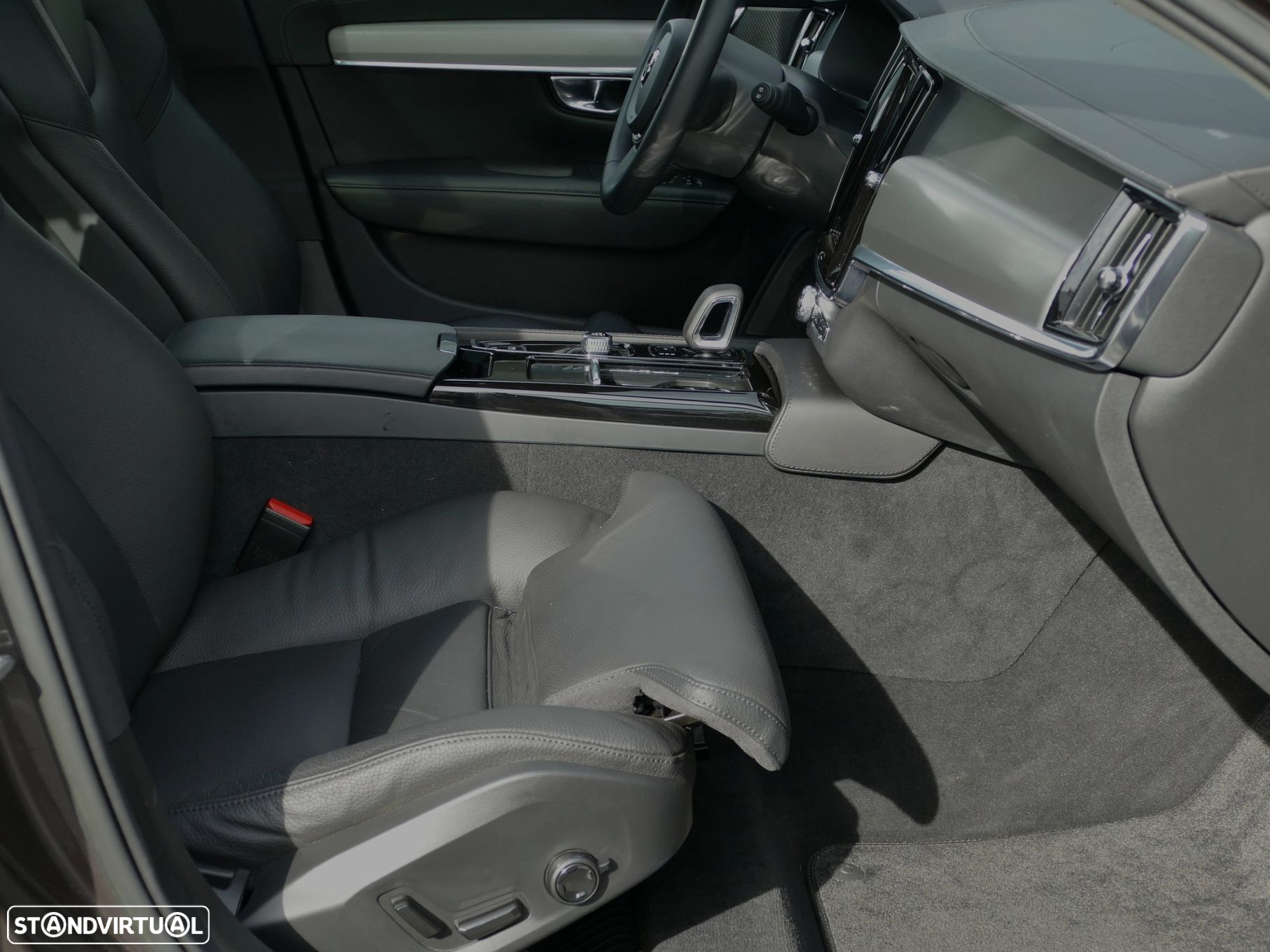 Volvo V90 2.0 T8 PHEV Plus Dark AWD - 15