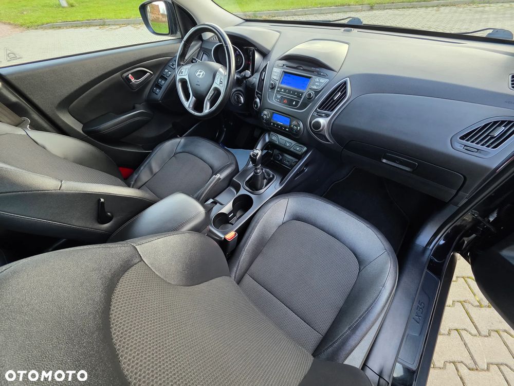 Hyundai ix35 1.7 CRDi 2WD Fifa World Cup Edition - 21