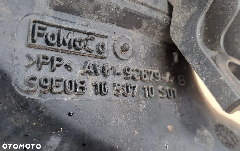 FORD C-MAX MK2 - OBUDOWA FILTRA POWIETRZA AV61-9C679-A - 2