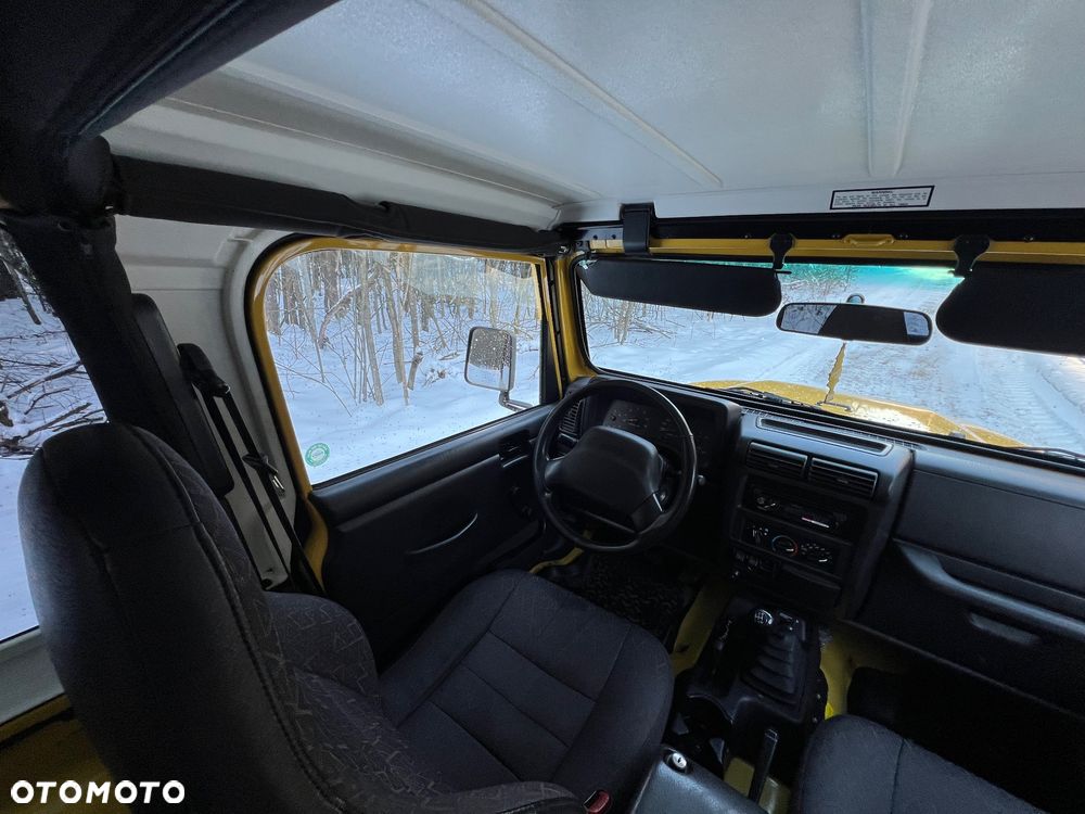 Jeep Wrangler - 35
