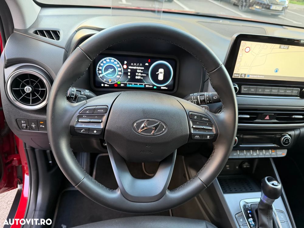 Hyundai KONA - 17