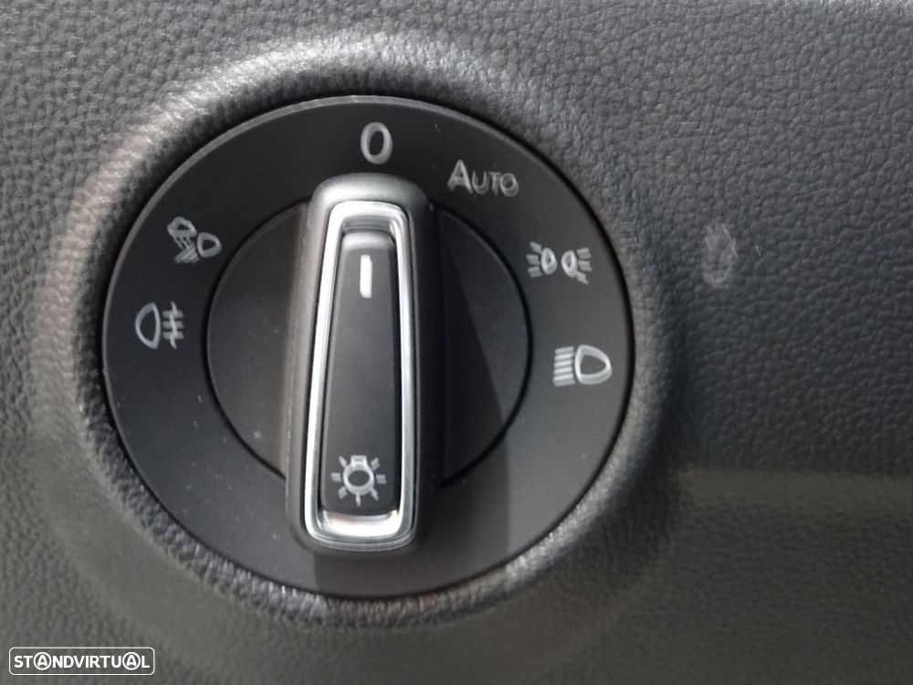 VW T-Roc 1.5 TSI R-Line DSG - 11