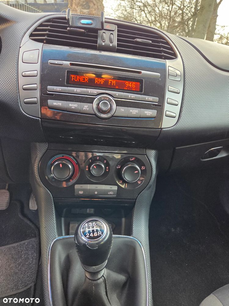 Fiat Bravo 1.4 16V Dynamic - 12