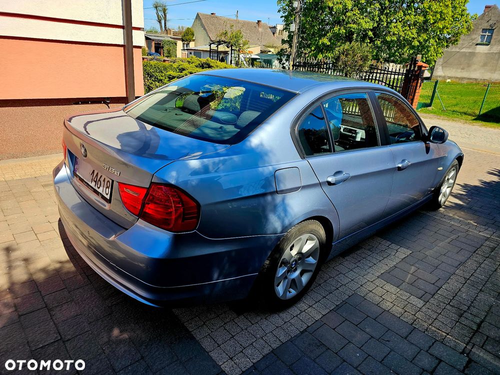 BMW Seria 3 318d - 6