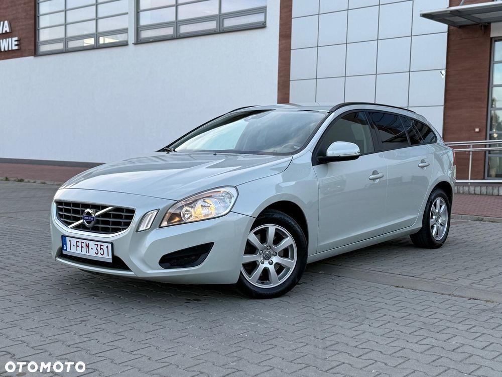 Volvo V60 D3 Momentum - 17