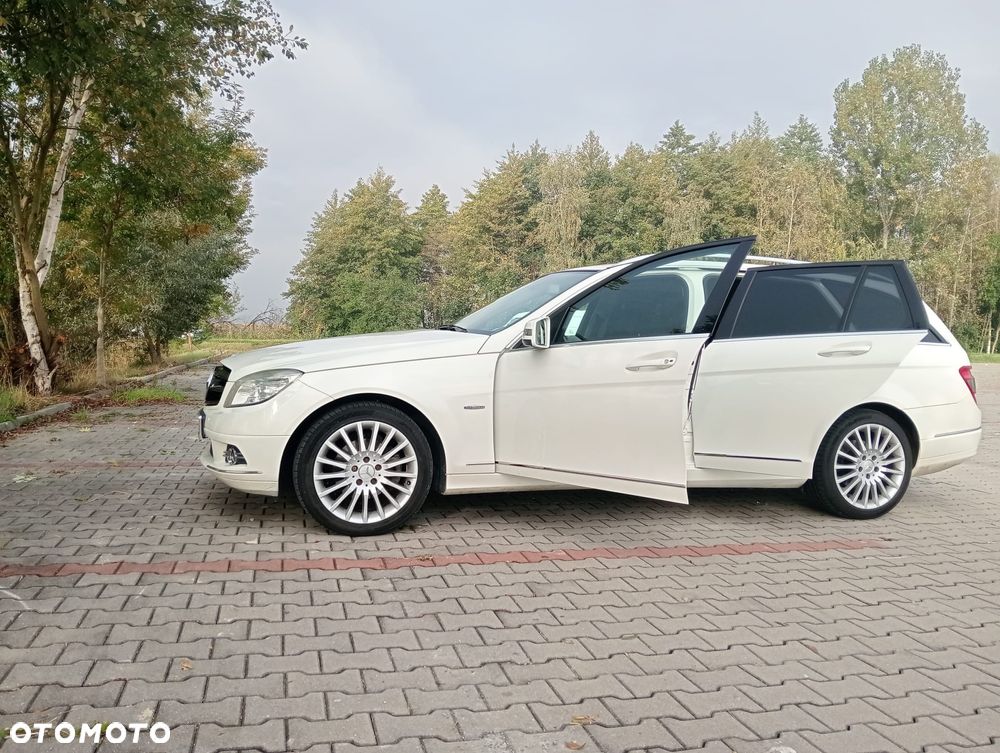 Mercedes-Benz Klasa C 180 T Kompressor Automatik BlueEFFICIENCY Avantgarde - 18