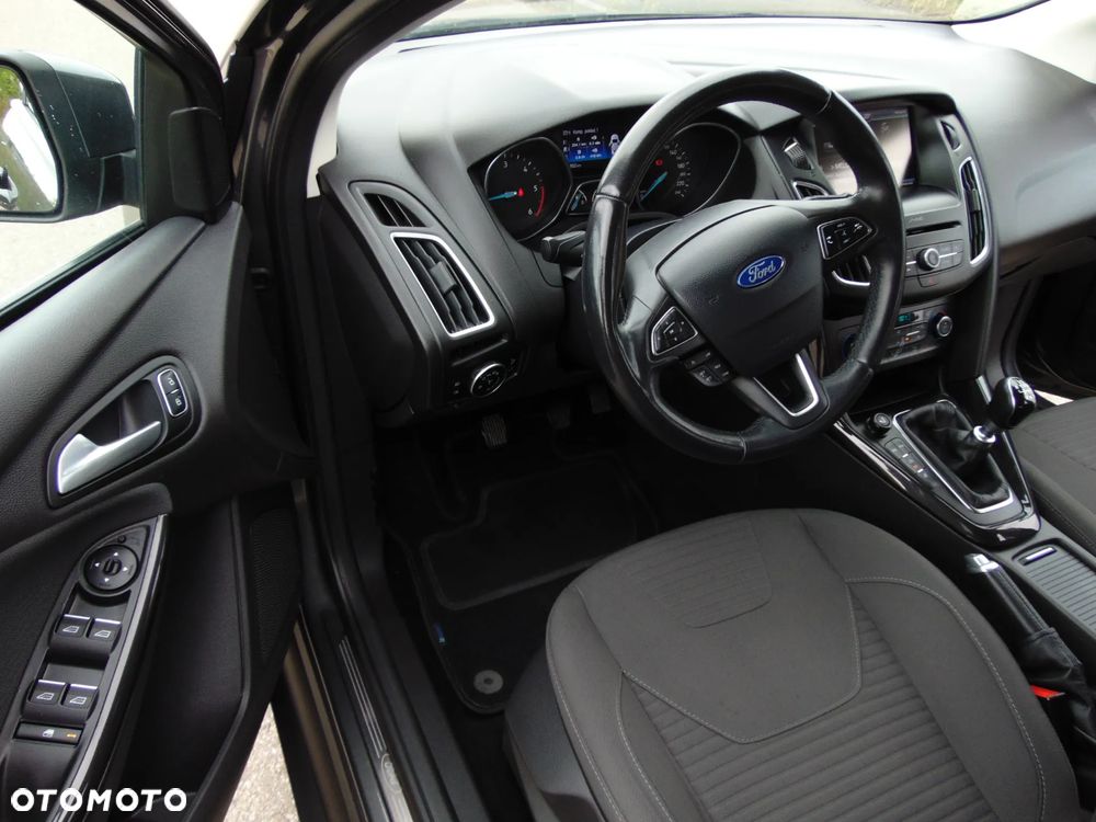 Ford Focus 1.5 TDCi DPF Start-Stopp-System Titanium - 10