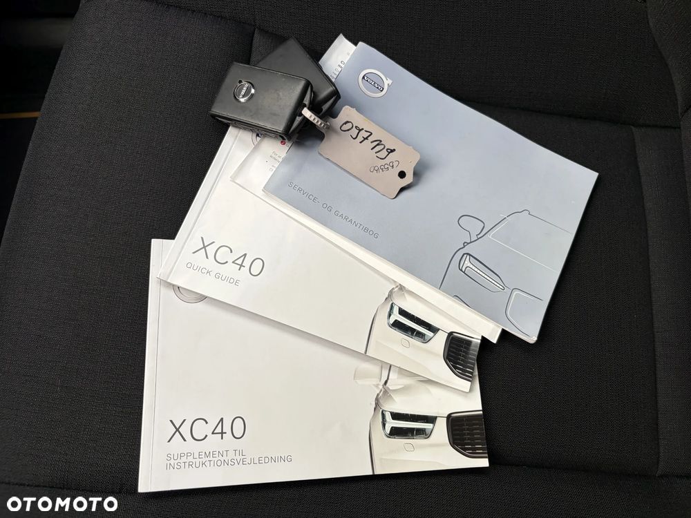 Volvo XC 40 D3 Momentum Pro - 35
