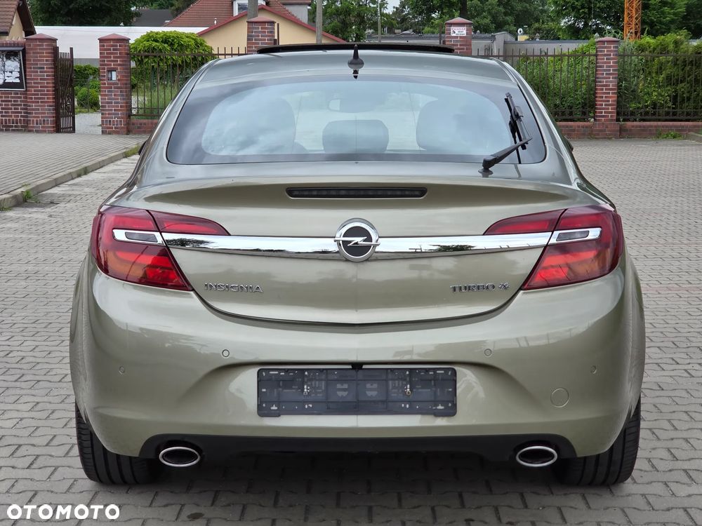 Opel Insignia 2.0 ECOTEC DI Turbo 4x4 ecoFLEX Start/Sto Business Edition - 4