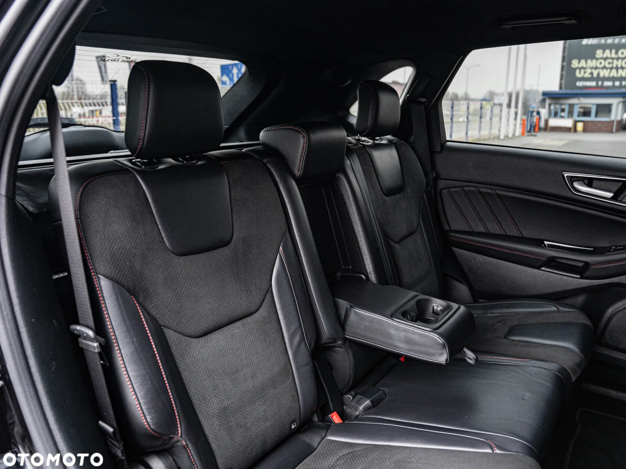 Ford Edge 2.0 EcoBlue Bi-Turbo 4x4 ST-LINE - 29