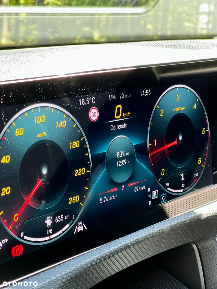 Mercedes-Benz CLA 200 d 8G-DCT AMG Line - 28