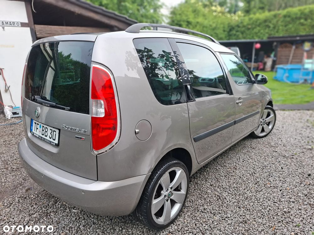 Skoda Roomster 1.6 16V Comfort PLUS EDITION - 4
