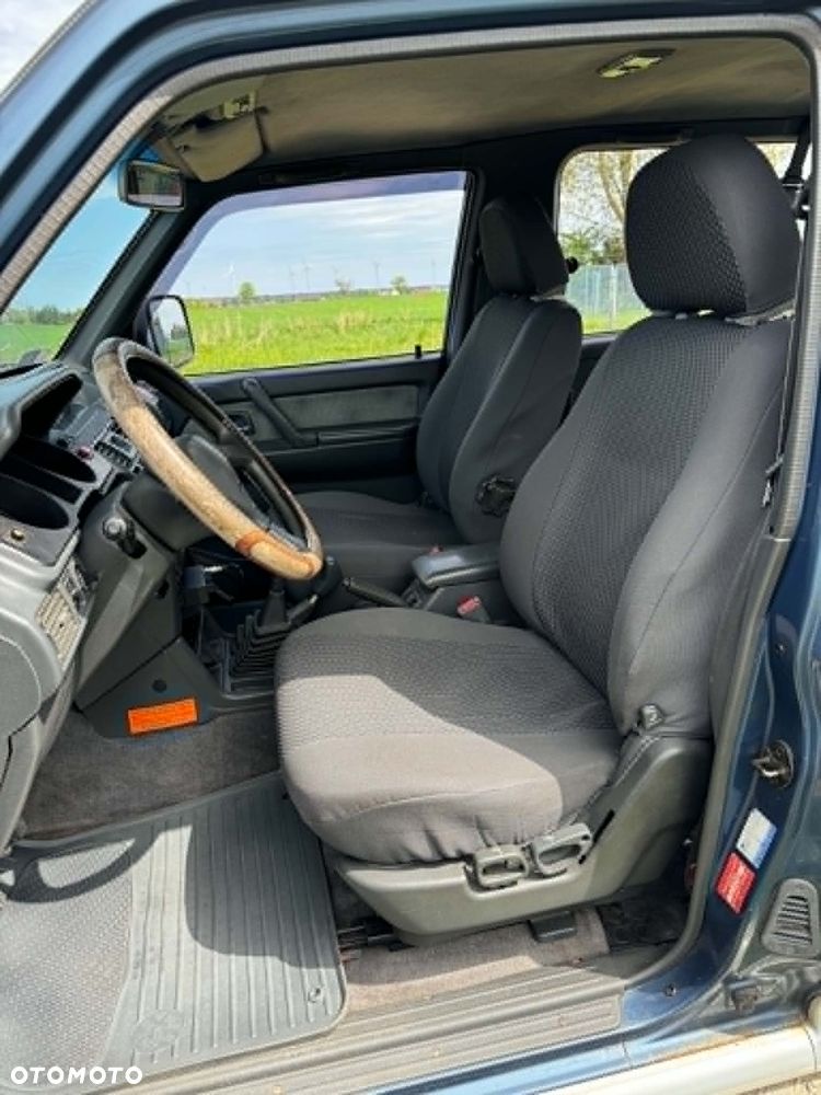 Mitsubishi Pajero 2.5 TD GL - 11