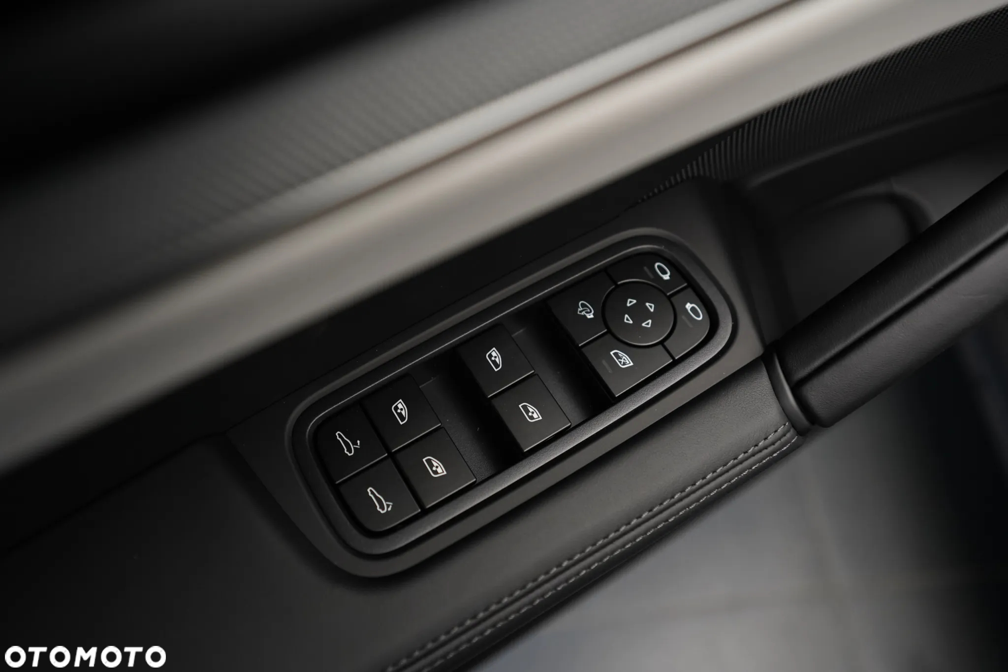 Porsche Cayenne Standard - 21
