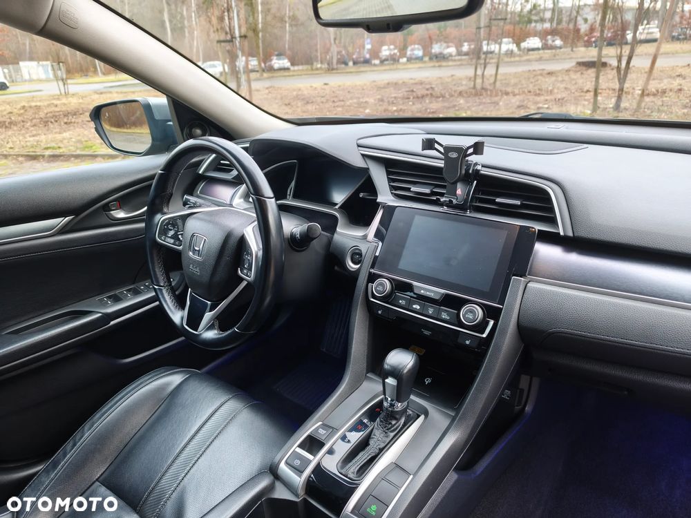 Honda Civic 1.5 T Executive CVT - 21