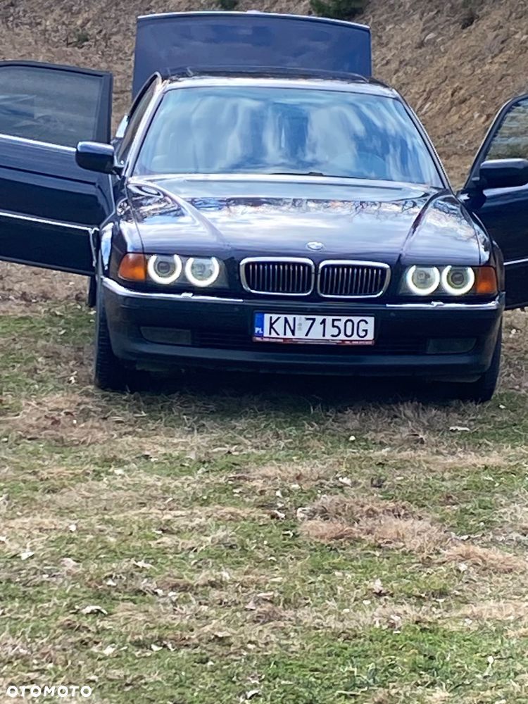 BMW Seria 7 - 9