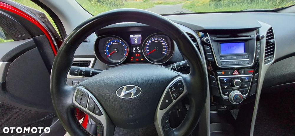 Hyundai i30 1.6 GDI Style - 10