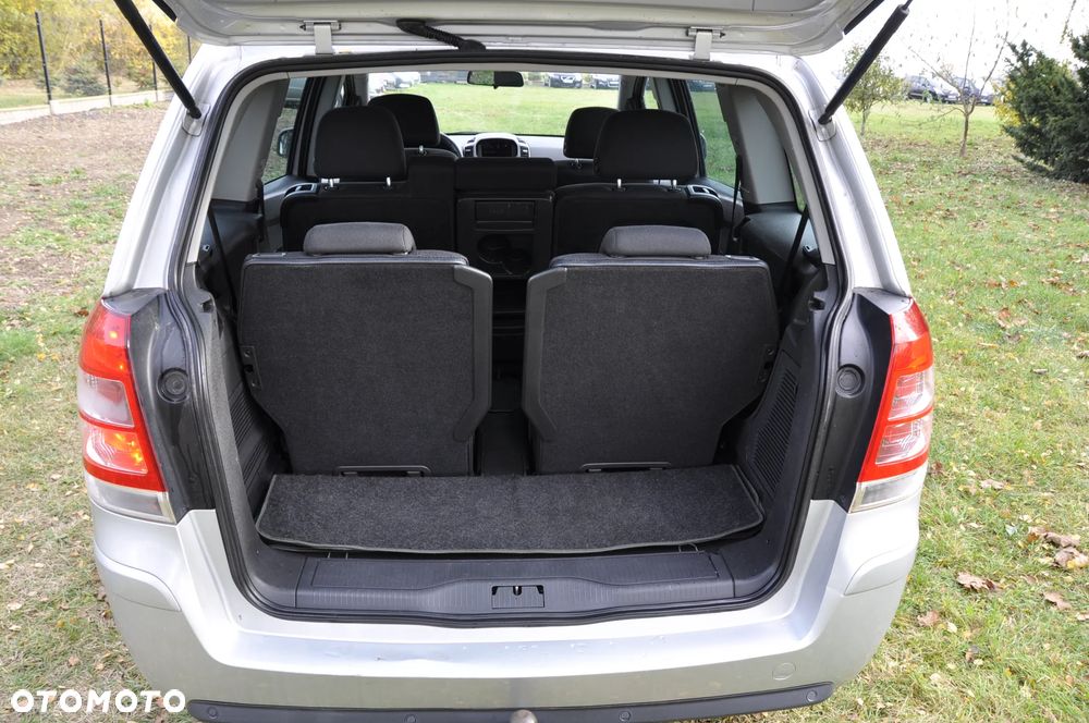 Opel Zafira 1.8 Active - 11