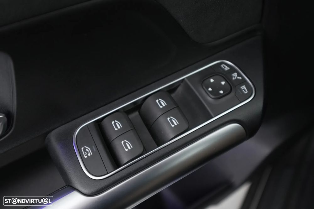 Mercedes-Benz GLA 180 d AMG Line - 20