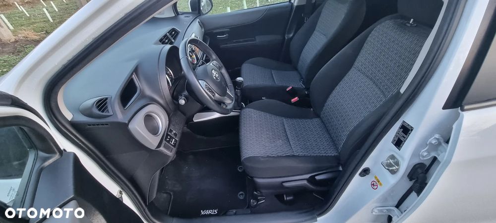 Toyota Yaris 1.33 VVT-i Edition 2014 - 8
