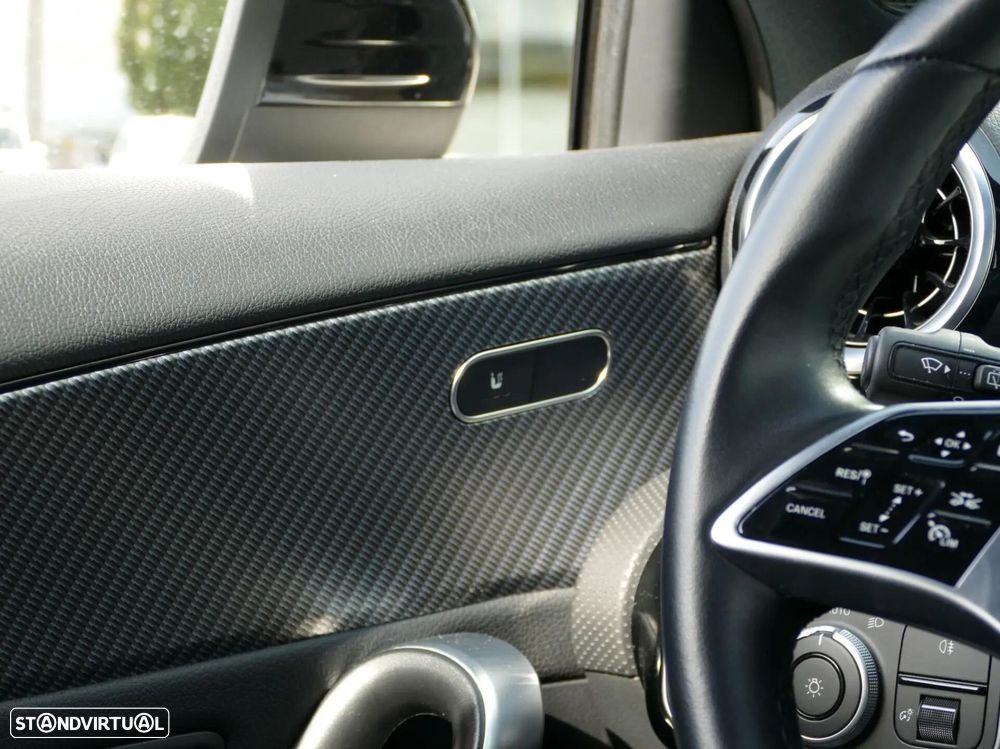 Mercedes-Benz A 250 e Progressive - 30