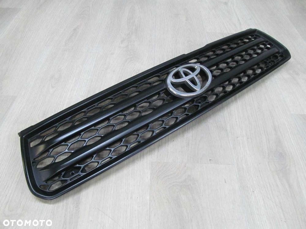 TOYOTA RAV4 II 00-05 ATRAPA CHLODNICY 53111-42130 - 3