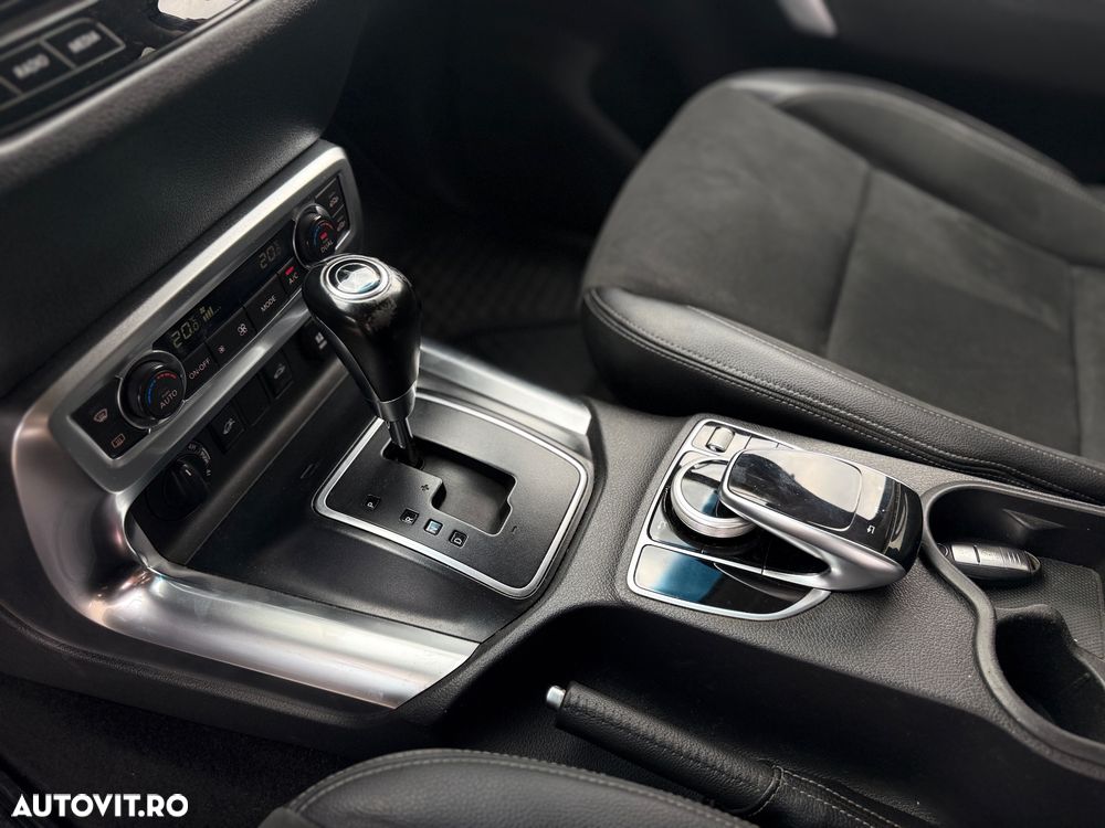 Mercedes-Benz X - Klass - 15