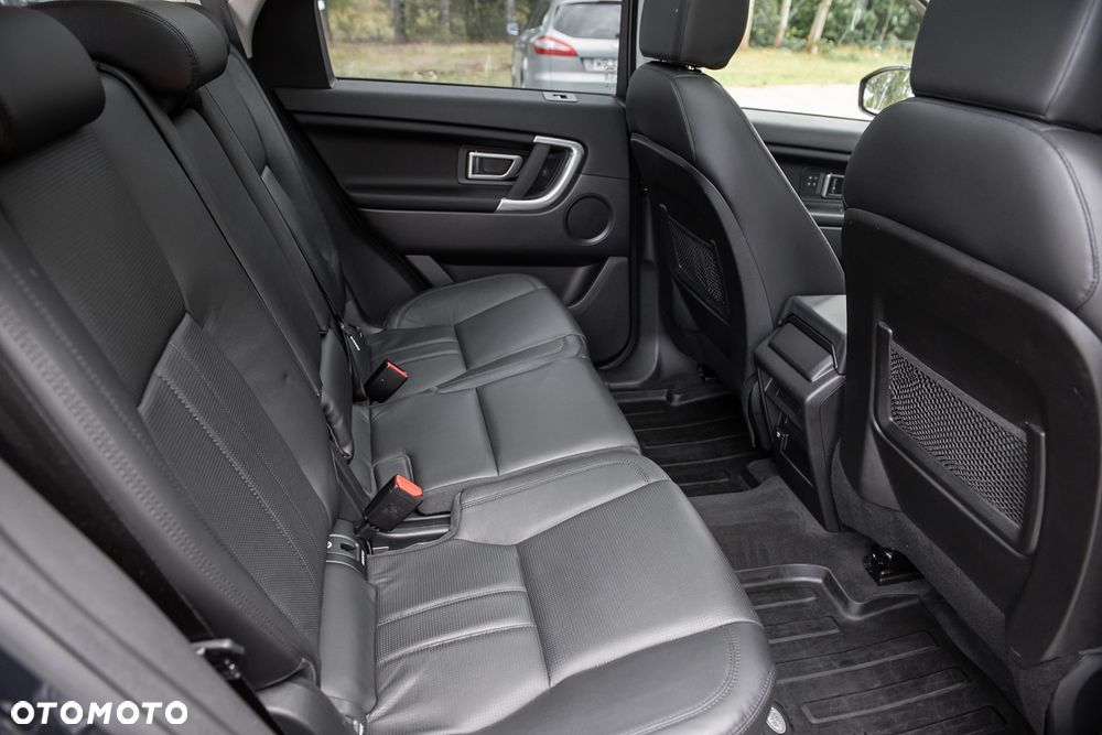 Land Rover Discovery Sport TD4 HSE Luxury - 34