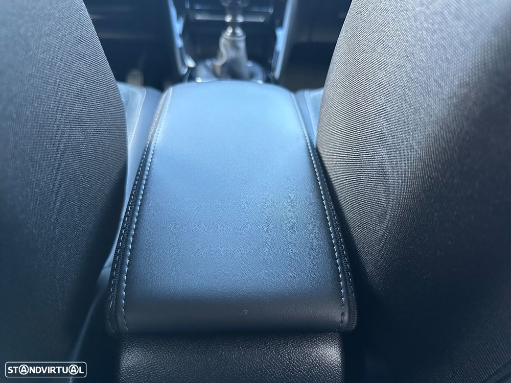 Peugeot 2008 1.2 PureTech Allure Pack - 25