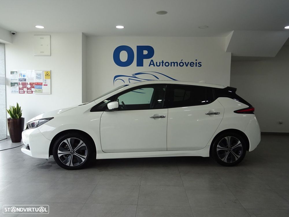Nissan Leaf N-Connecta - 2