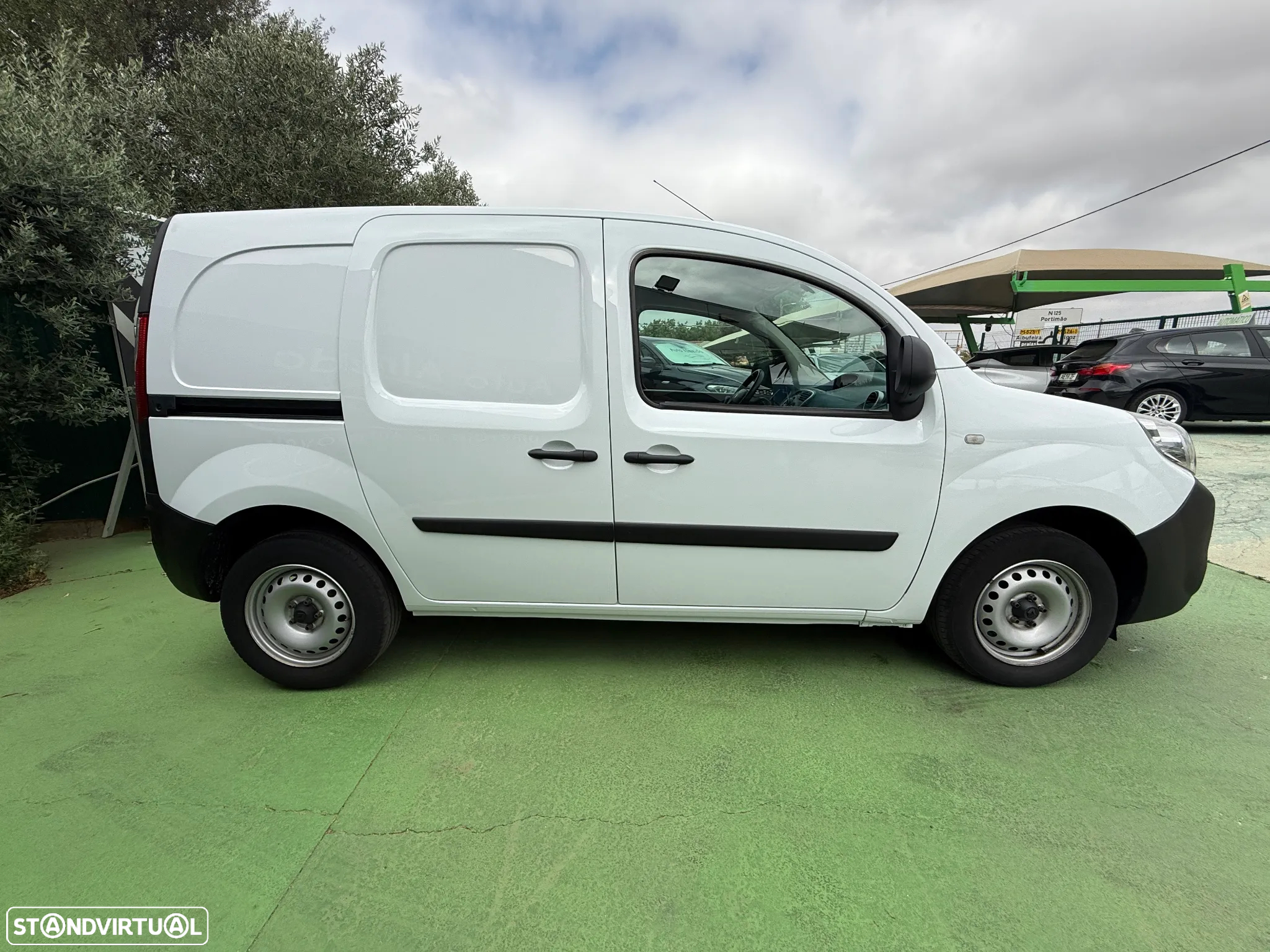 Renault KANGOO 3L - 12