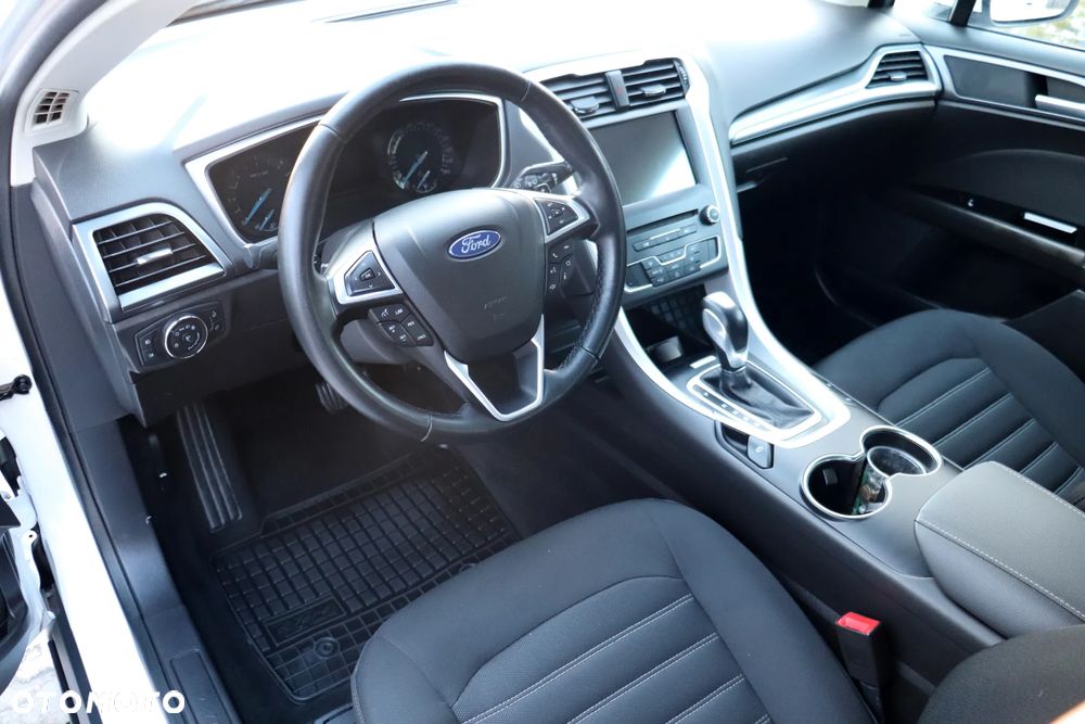 Ford Mondeo 2.0 TDCi Trend PowerShift - 19