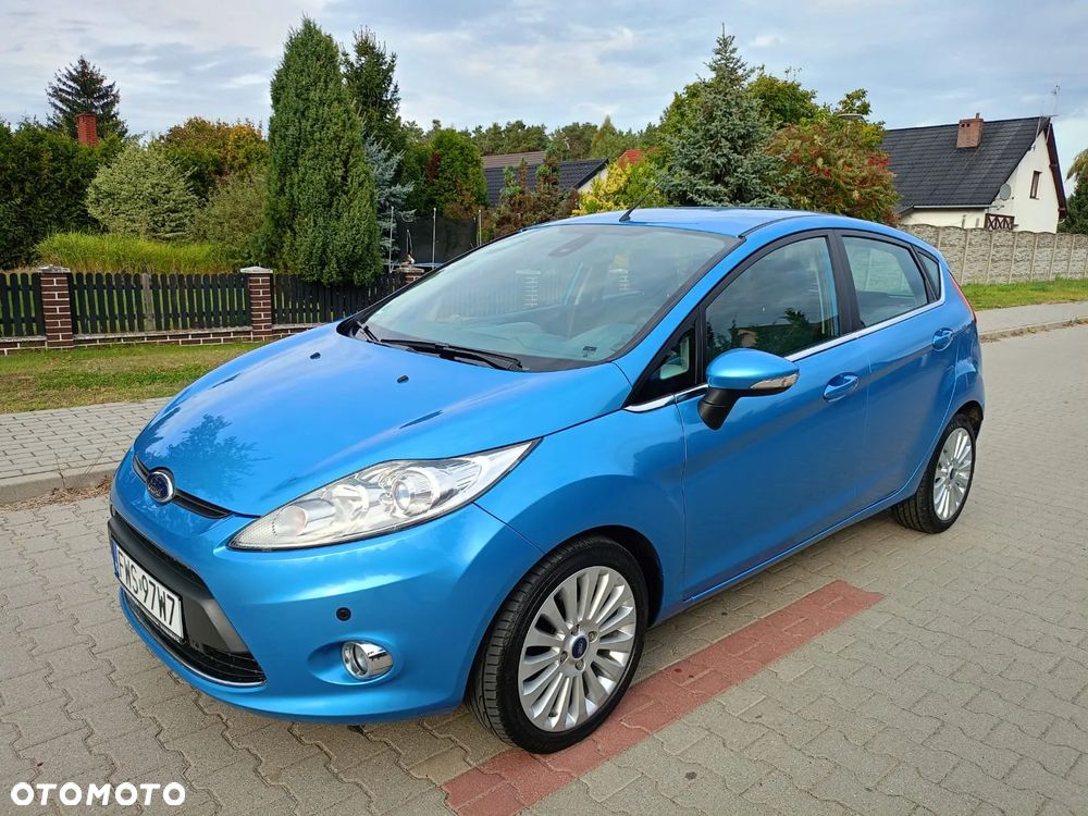 Ford Fiesta - 2