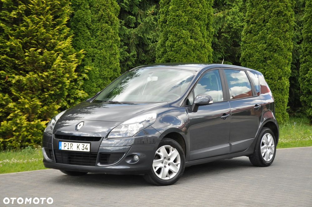Renault Scenic 1.6 16V Luxe Privilege - 10