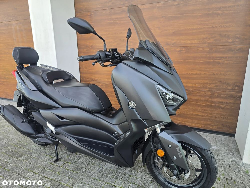 Yamaha X-max - 22