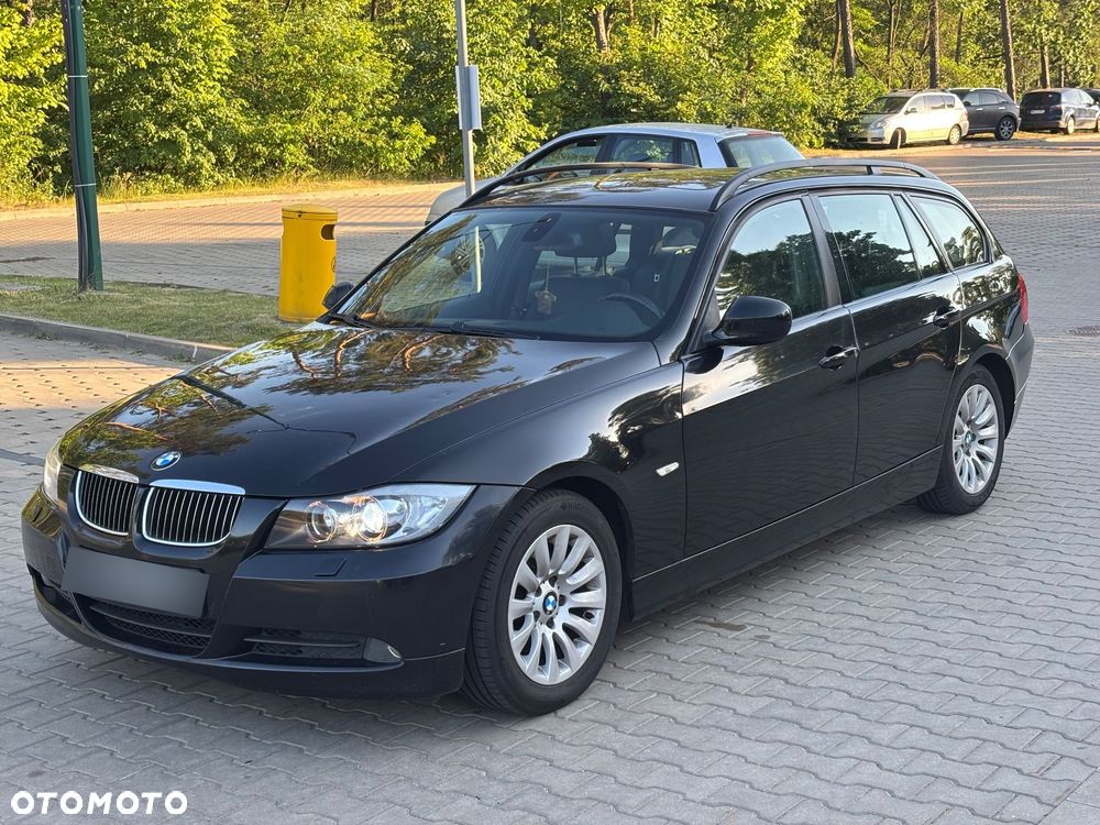 BMW Seria 3 325i - 2