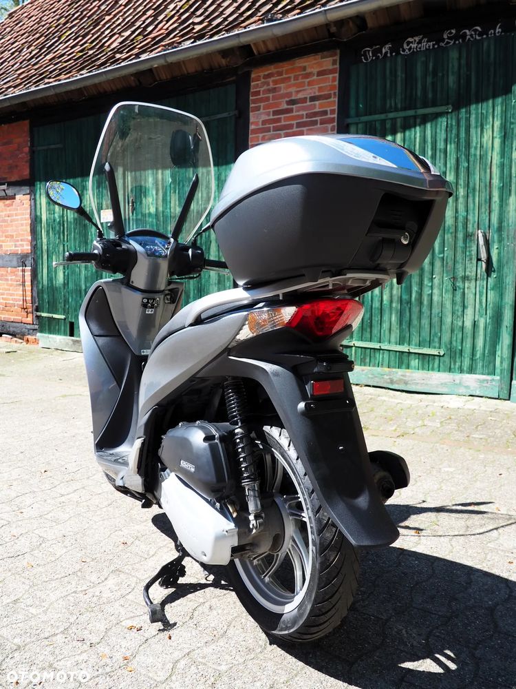 Honda SH - 8