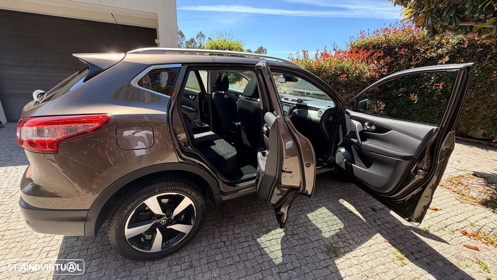 Nissan Qashqai 1.6 dCi N-Connecta - 14