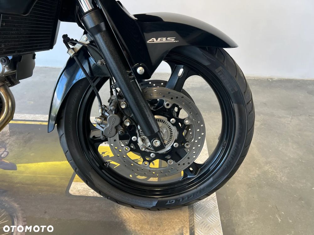 Suzuki V-STROM - 19