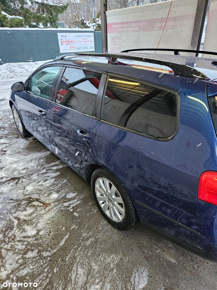 Volkswagen Passat 1.9 TDI Comfortline - 8