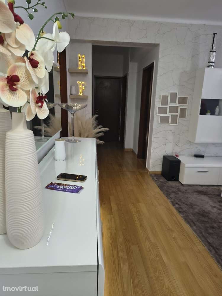 Excelente investimento - T3 em São Marcos (Agualva Cacém) - Grande imagem: 5/25