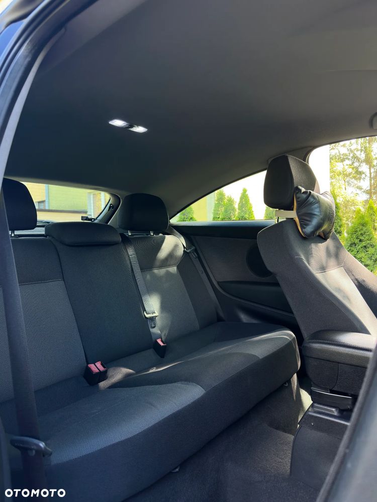 Opel Astra 1.6 Sport - 12
