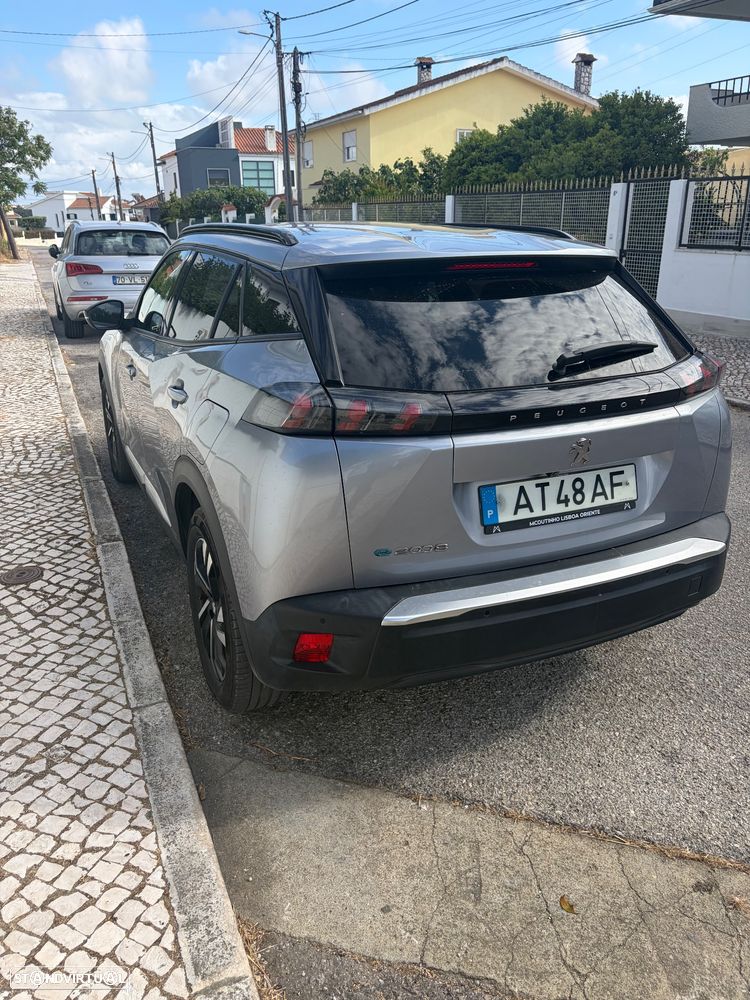 Peugeot e-2008 54 kWh Allure - 3